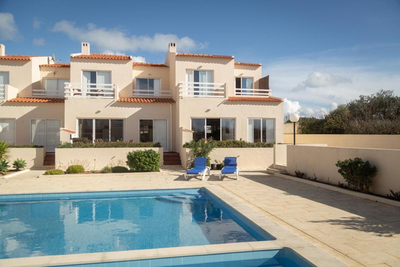 Eds Place, Shared Pool, Private Terrace, Perfect For Surfers And Families Enjoying * Sagres